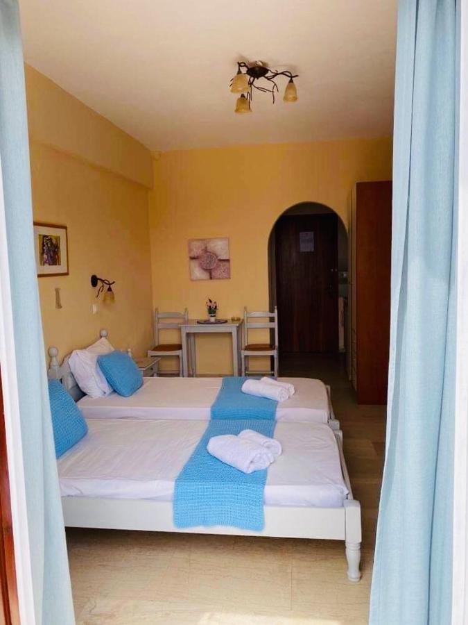 Villa Bonatsa Andros Home Batsíon Exteriör bild