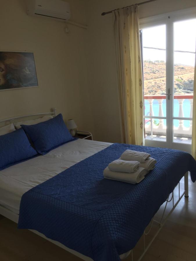 Villa Bonatsa Andros Home Batsíon Exteriör bild